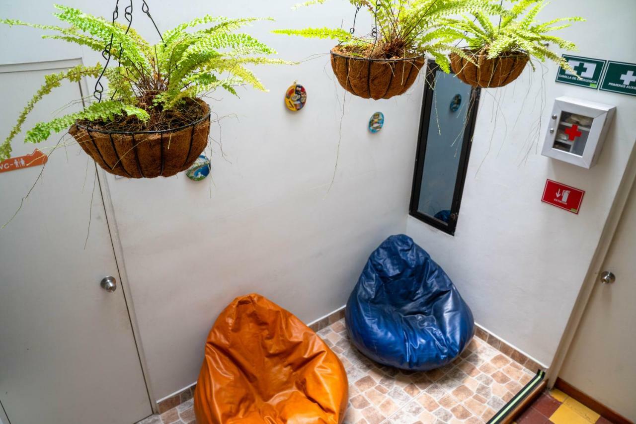 Los Andes Hostel Medellin Exterior photo