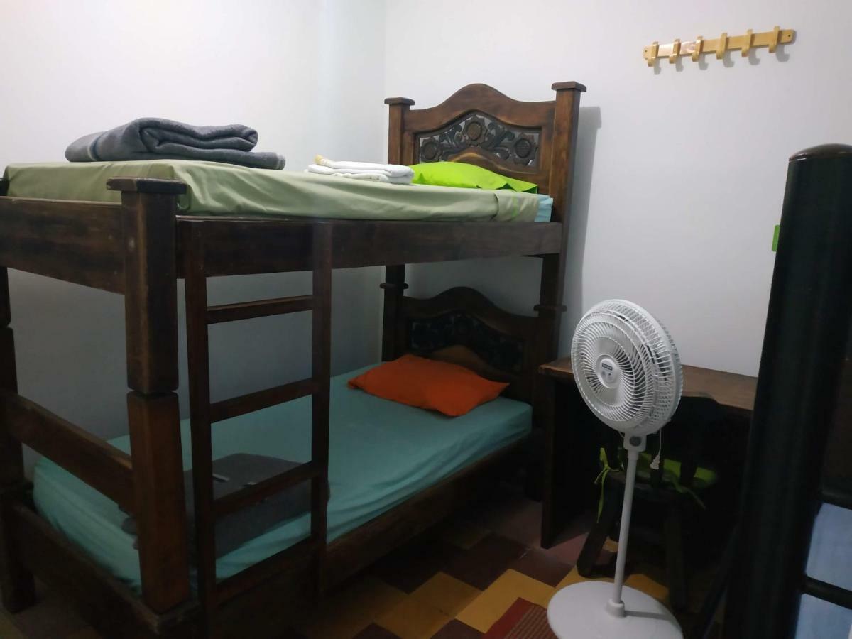 Los Andes Hostel Medellin Exterior photo